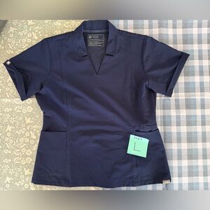 L Figs Scrub Top